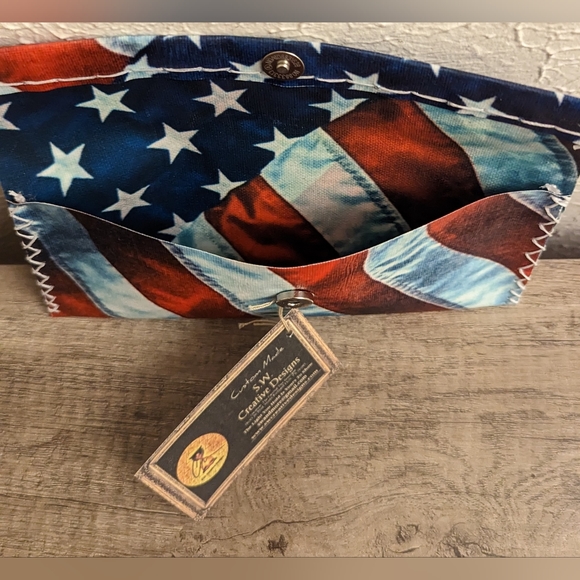 Custom Wallet/Phone Case - Picture 5 of 6